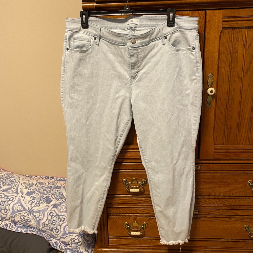 Loft Modern Slit Frayed Skinny Crop Jeans